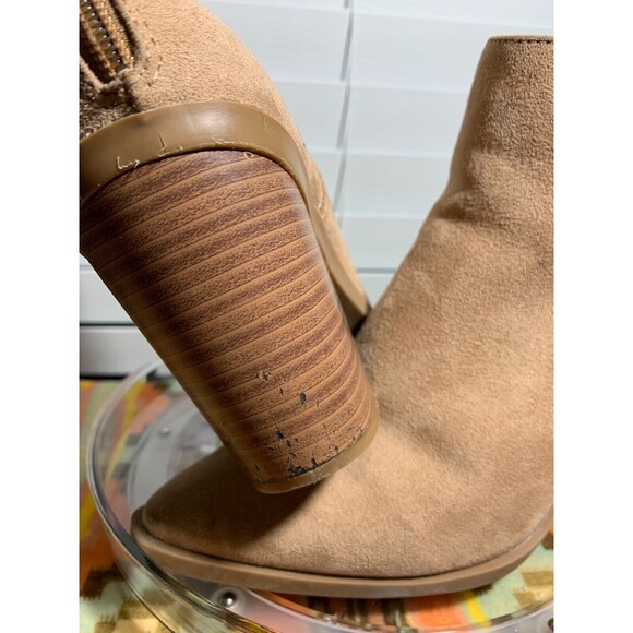 Women's Bamboo 8 Faux Suede Faux Wood Block Heeled Ankle Boot Zipper Back - Picture 10 of 13